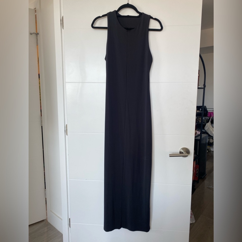 Black Sleeveless Dress / NEW